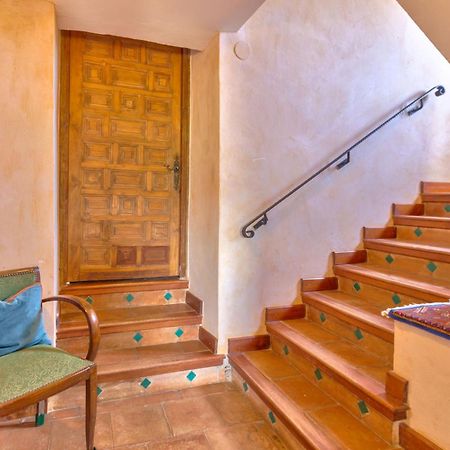 Cortijo El Pino Retreat Bed & Breakfast Albunuelas Exterior photo