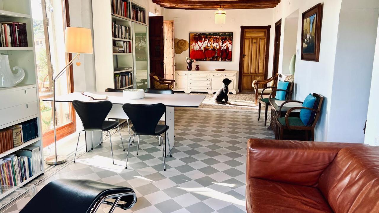 Cortijo El Pino Retreat Bed & Breakfast Albunuelas Exterior photo