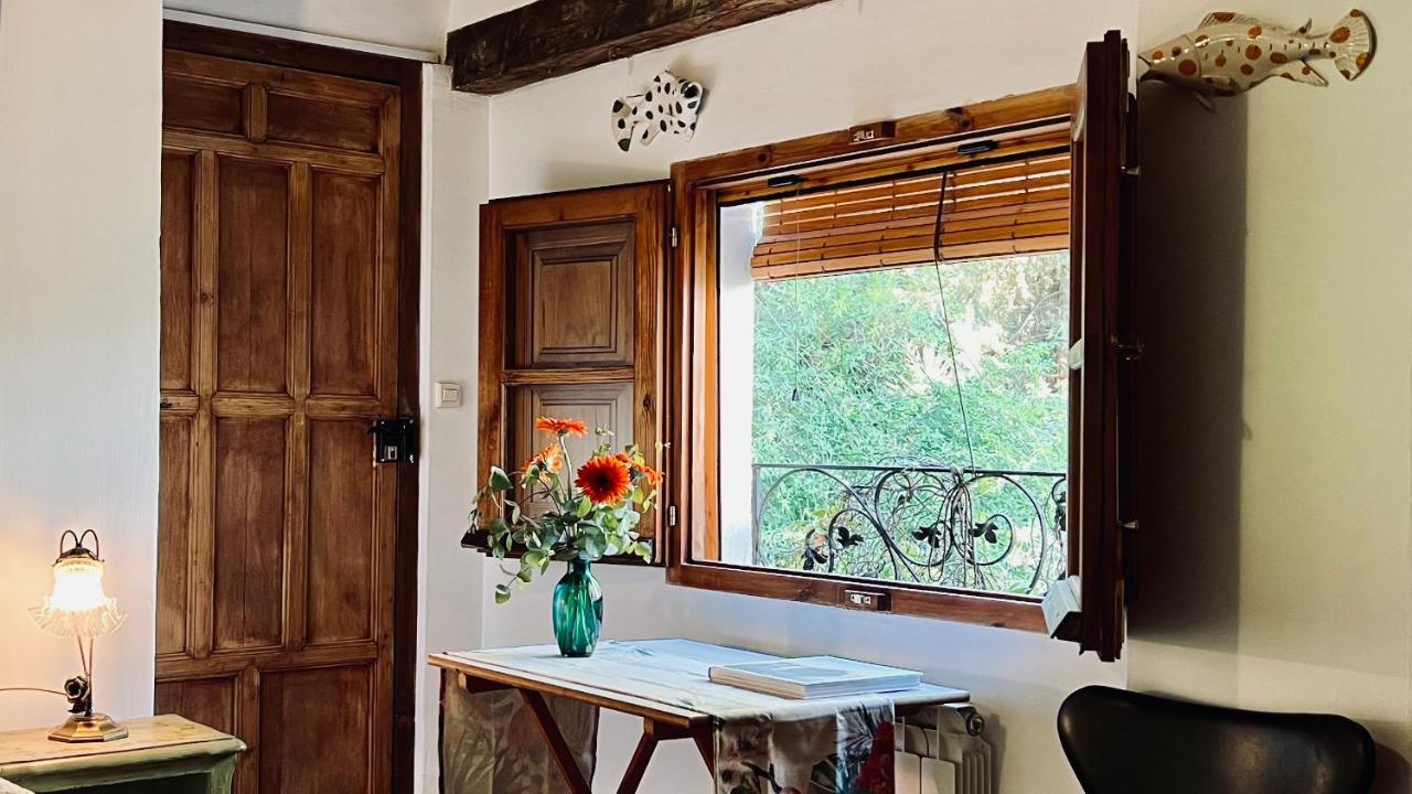 Cortijo El Pino Retreat Bed & Breakfast Albunuelas Exterior photo