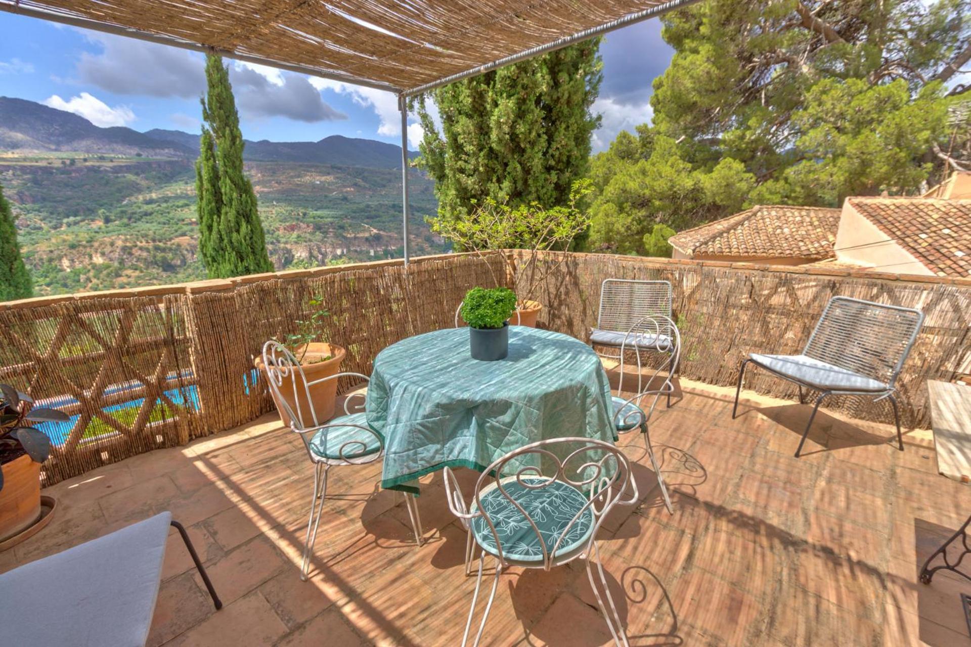Cortijo El Pino Retreat Bed & Breakfast Albunuelas Exterior photo