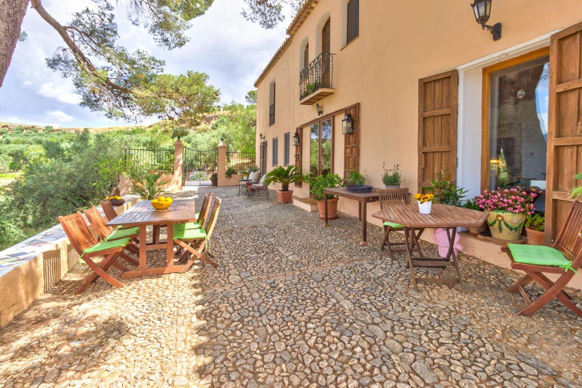 Cortijo El Pino Retreat Bed & Breakfast Albunuelas Exterior photo
