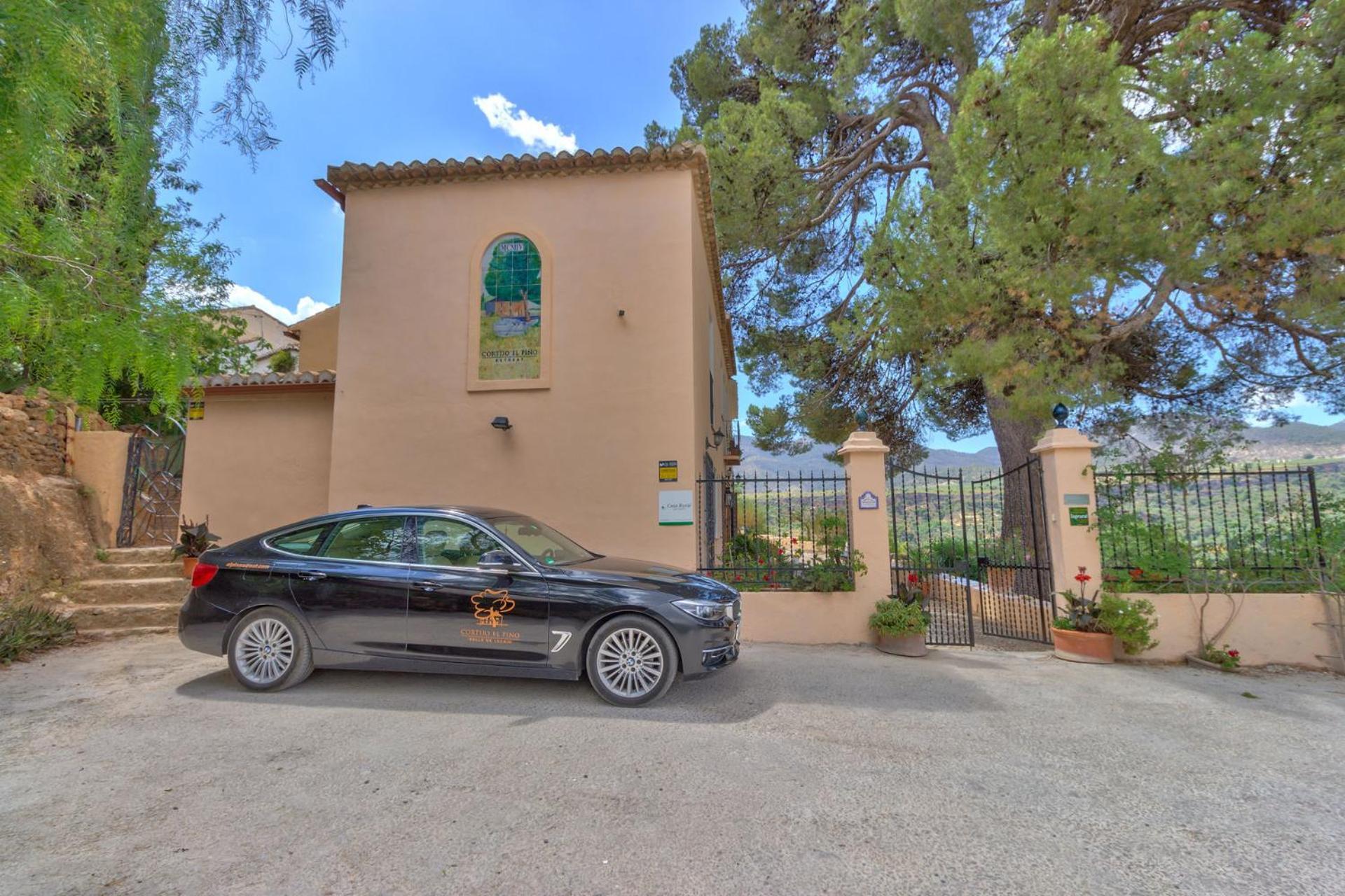 Cortijo El Pino Retreat Bed & Breakfast Albunuelas Exterior photo