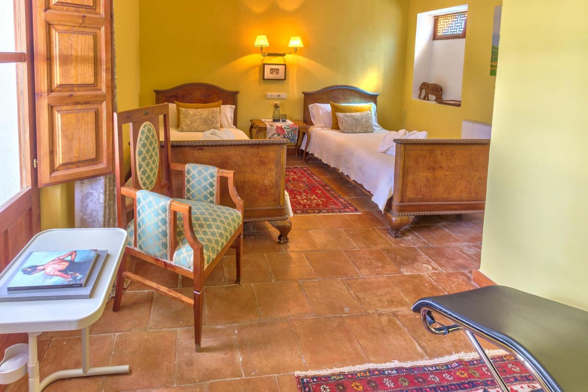 Cortijo El Pino Retreat Bed & Breakfast Albunuelas Exterior photo